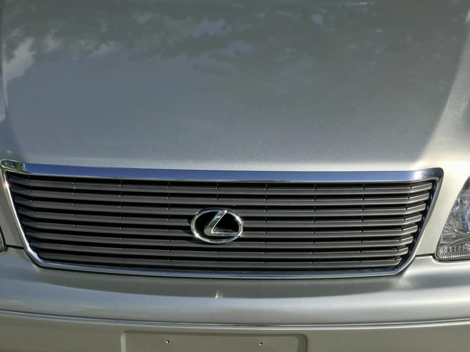 2000 Lexus LS 2nd Gen - Image 27 of 31