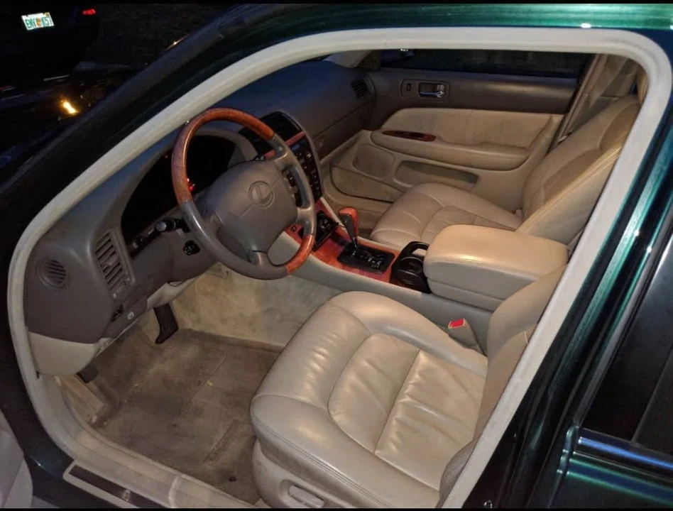 2000 Lexus LS 2nd Gen - Image 7 of 7