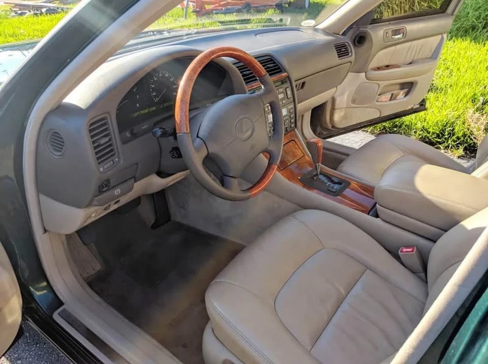 2000 Lexus LS 2nd Gen - Image 2 of 7