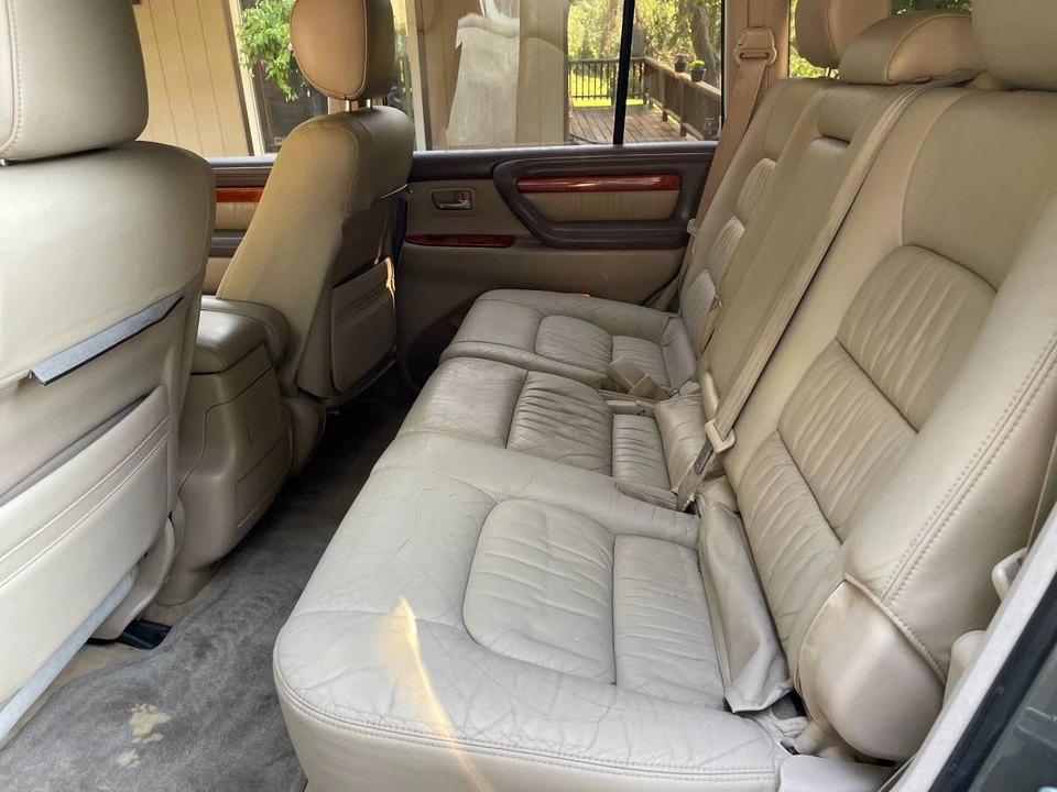 2000 Lexus LX 2nd Gen - Image 7 of 12