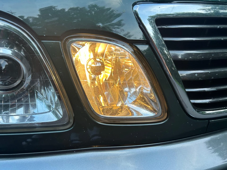 2000 Lexus LX 2nd Gen - Image 20 of 31