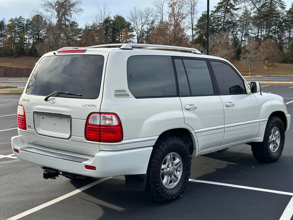 2000 Lexus LX 2nd Gen - Image 7 of 31