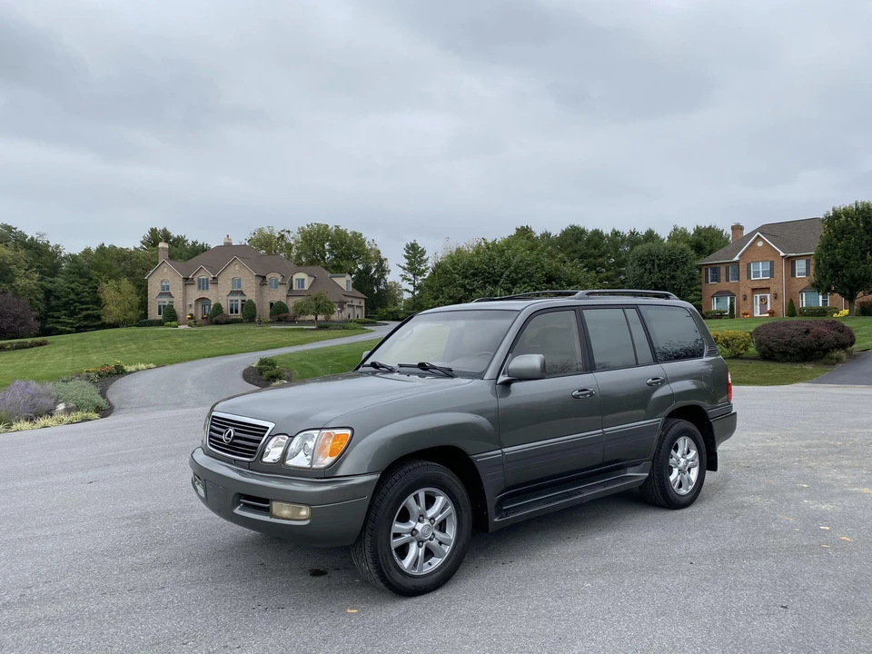 2000 Lexus LX 2nd Gen - Image 8 of 31