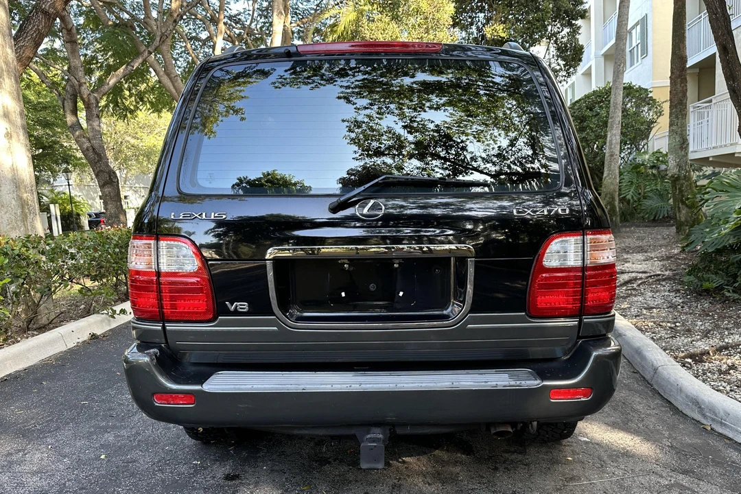 2000 Lexus LX 2nd Gen - Image 5 of 31