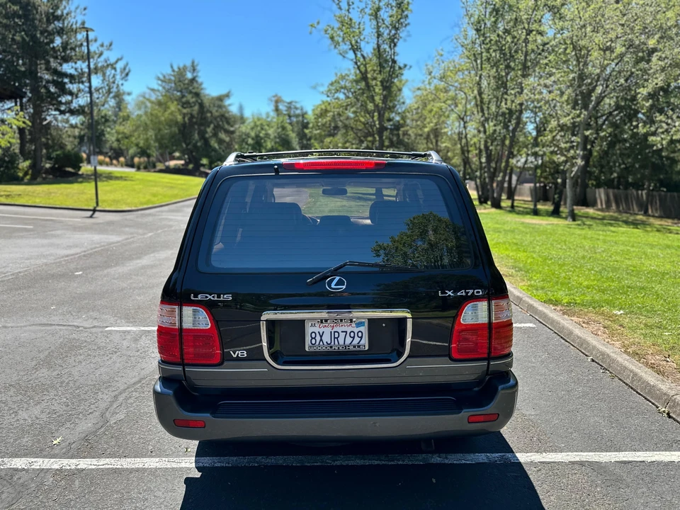 2000 Lexus LX 2nd Gen - Image 8 of 31