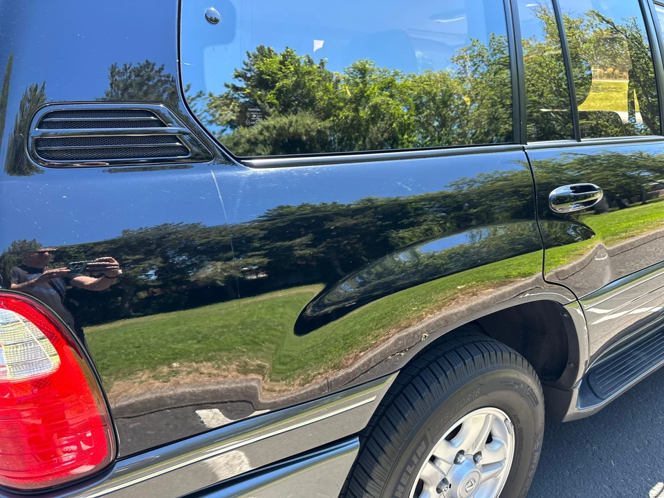 2000 Lexus LX 2nd Gen - Image 22 of 31