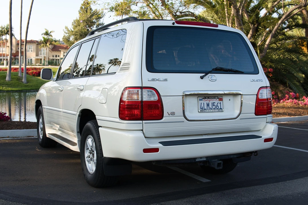 2000 Lexus LX 2nd Gen - Image 7 of 31