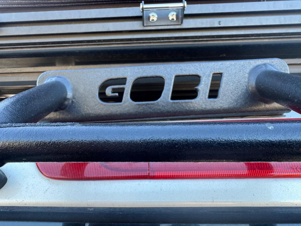 2000 Lexus LX 2nd Gen - Image 21 of 30