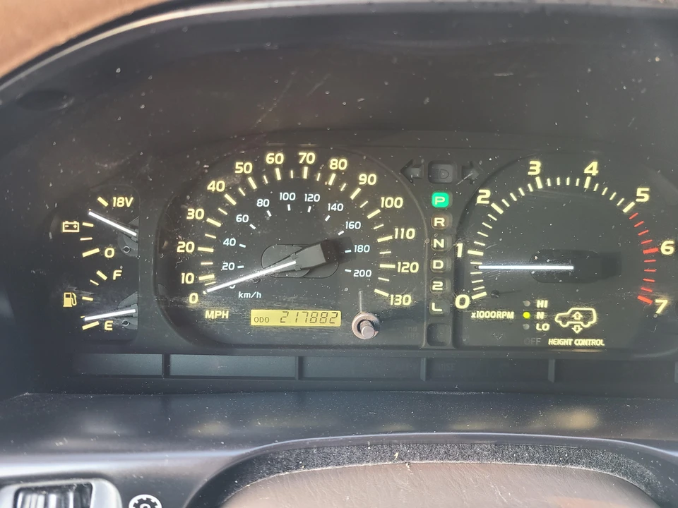 2000 Lexus LX 2nd Gen - Image 31 of 31
