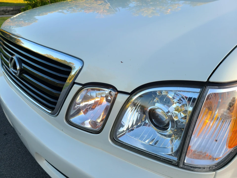 2000 Lexus LX 2nd Gen - Image 13 of 31