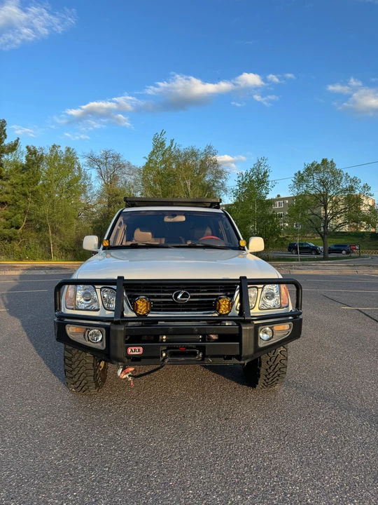 2000 Lexus LX 2nd Gen - Image 20 of 31