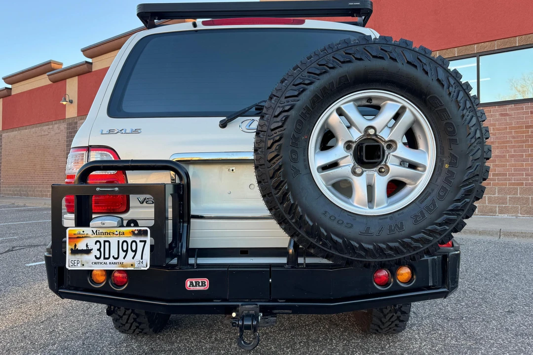 2000 Lexus LX 2nd Gen - Image 5 of 31