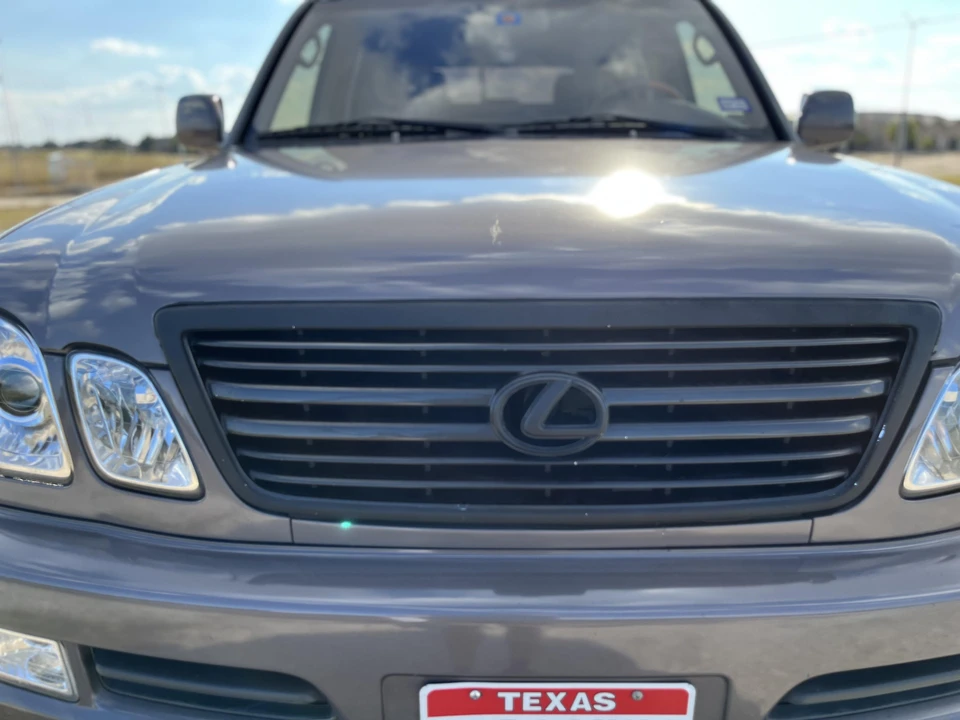 2000 Lexus LX 2nd Gen - Image 21 of 31