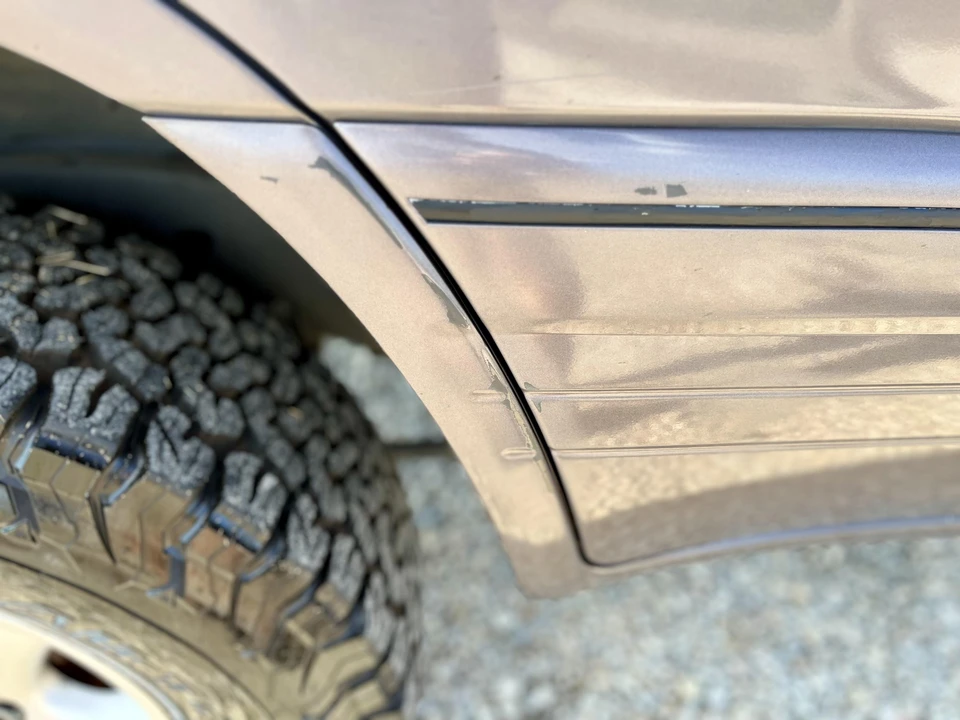 2000 Lexus LX 2nd Gen - Image 31 of 31