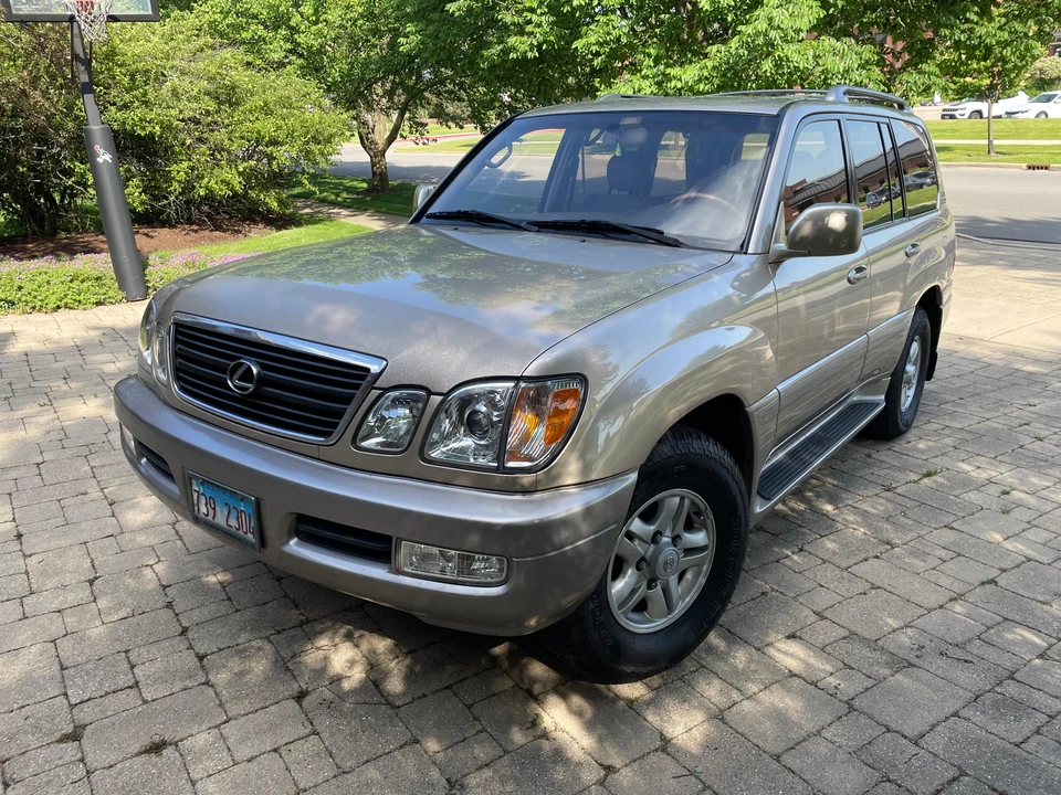 2000 Lexus LX 2nd Gen - Image 7 of 31