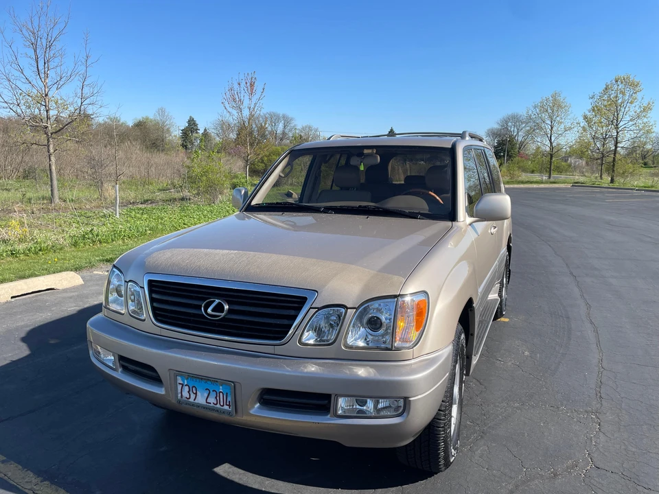 2000 Lexus LX 2nd Gen - Image 6 of 31