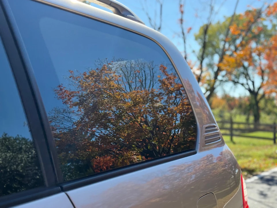 2000 Lexus LX 2nd Gen - Image 30 of 31