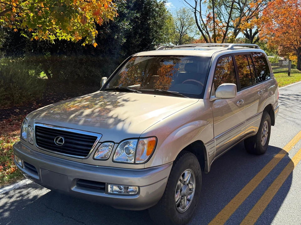 2000 Lexus LX 2nd Gen - Image 8 of 31