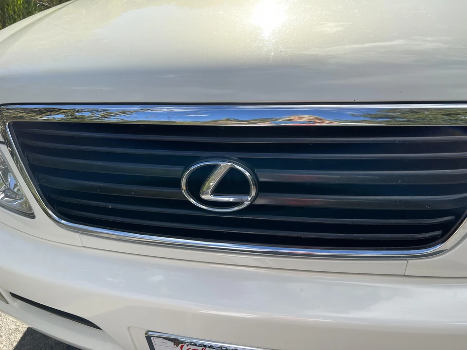 2000 Lexus LX 2nd Gen - Image 24 of 31
