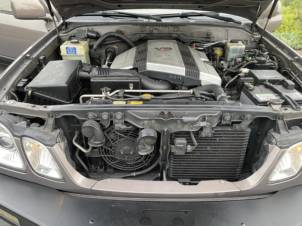 2000 Lexus LX 2nd Gen - Image 15 of 21