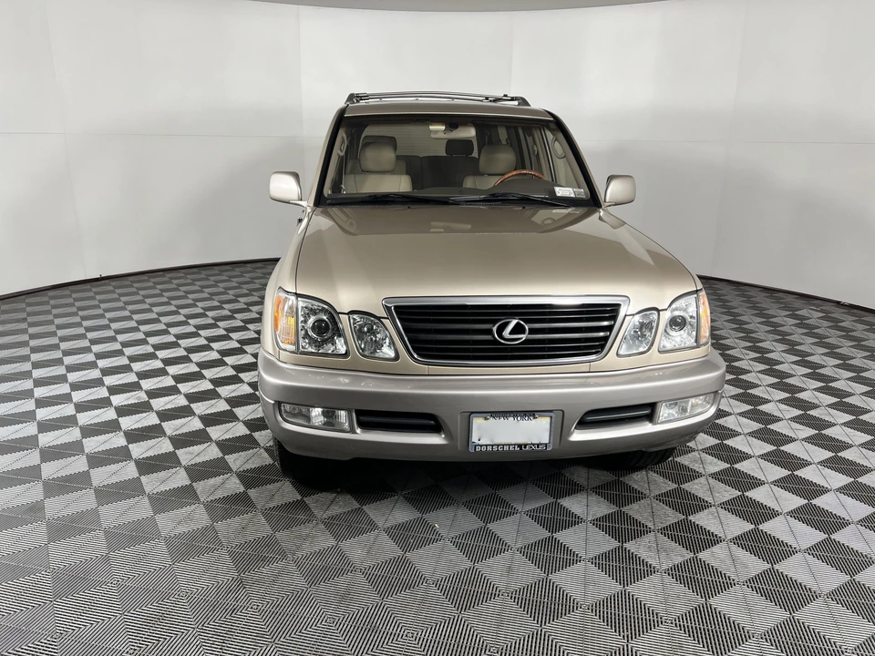 2000 Lexus LX 2nd Gen - Image 6 of 31