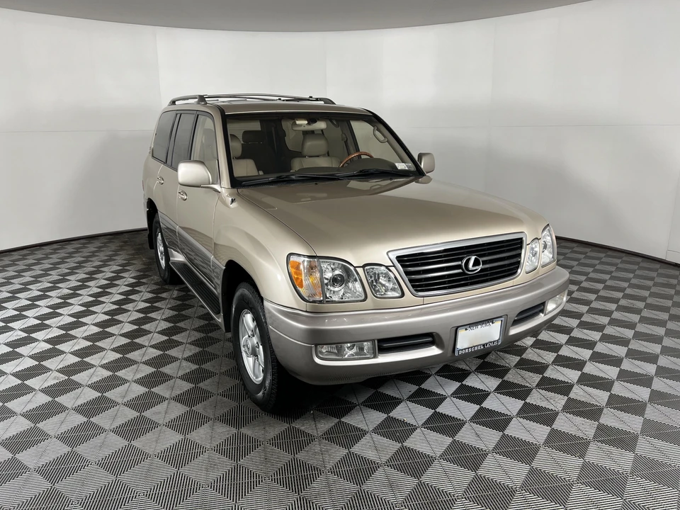 2000 Lexus LX 2nd Gen - Image 26 of 31