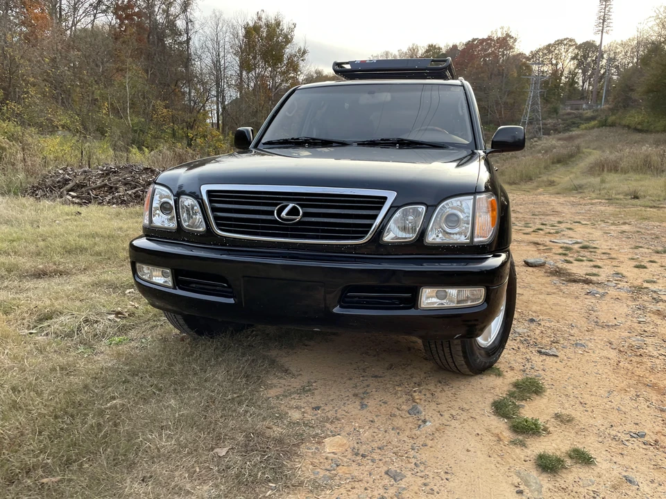 2000 Lexus LX 2nd Gen - Image 8 of 31