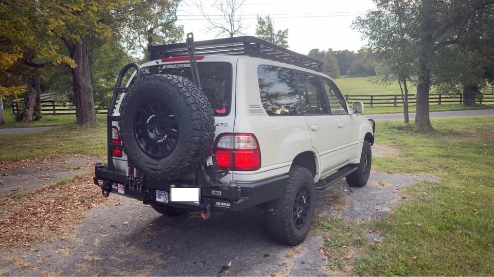 2000 Lexus LX 2nd Gen - Image 3 of 10