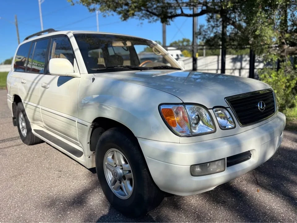 2000 Lexus LX 2nd Gen - Image 6 of 20
