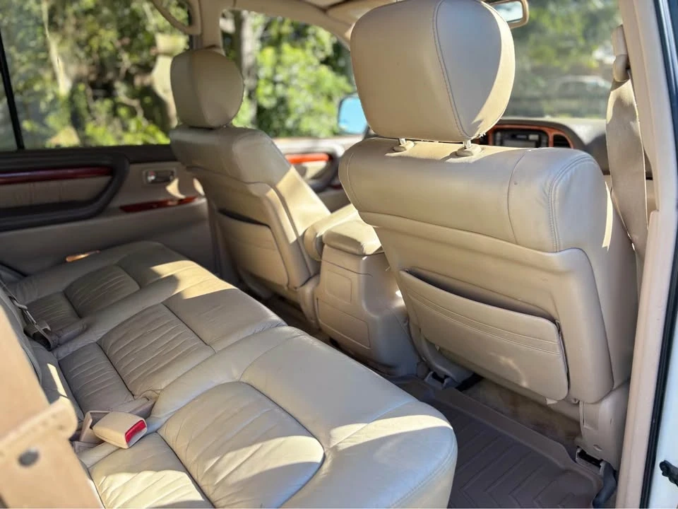 2000 Lexus LX 2nd Gen - Image 13 of 20