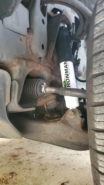 2000 Lexus LX 2nd Gen - Image 3 of 12