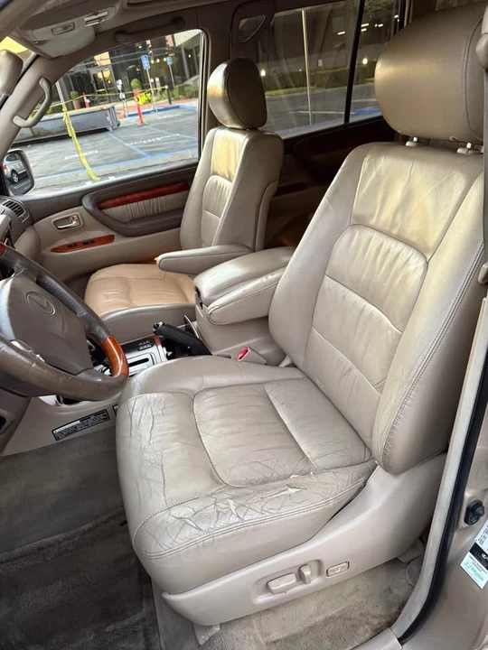 2000 Lexus LX 2nd Gen - Image 13 of 17