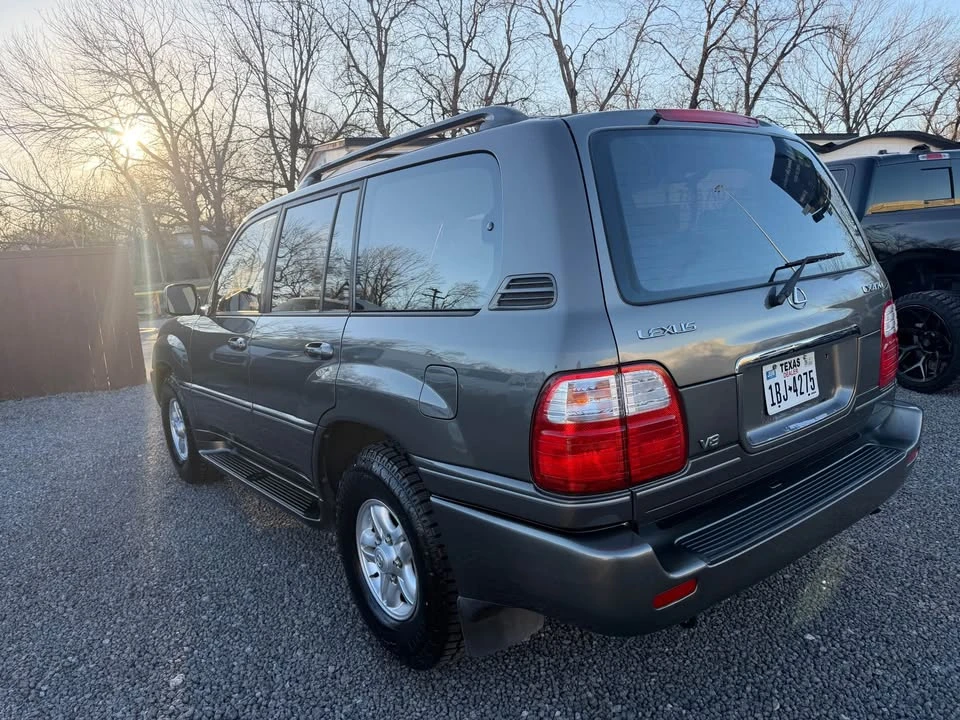 2000 Lexus LX 2nd Gen - Image 7 of 20