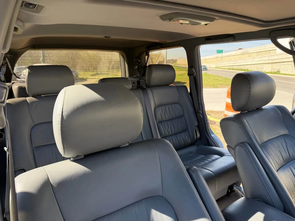 2000 Lexus LX 2nd Gen - Image 13 of 20