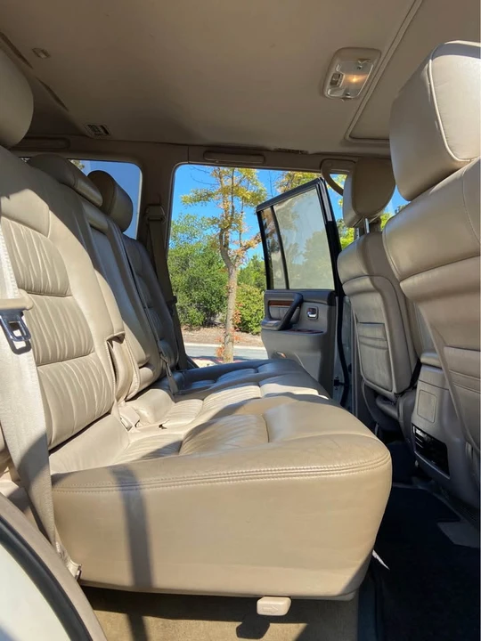 2000 Lexus LX 2nd Gen - Image 4 of 7