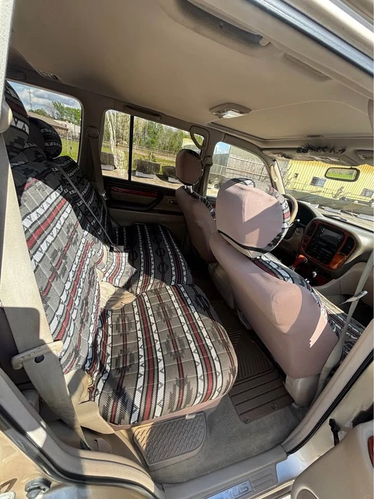 2000 Lexus LX 2nd Gen - Image 9 of 13