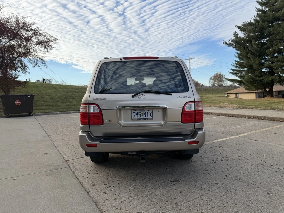 2000 Lexus LX 2nd Gen - Image 4 of 21