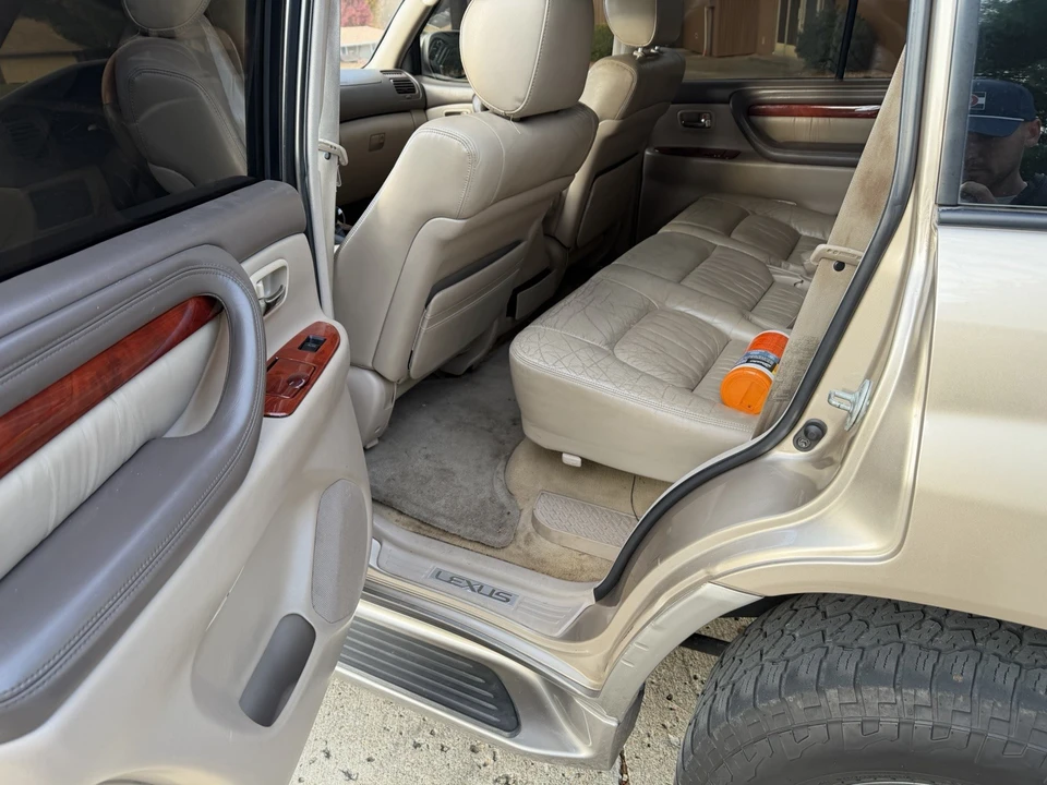 2000 Lexus LX 2nd Gen - Image 12 of 21