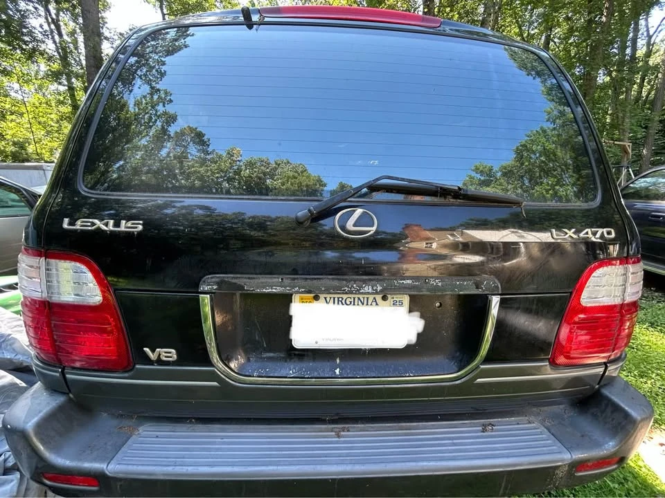 2000 Lexus LX 2nd Gen - Image 16 of 16