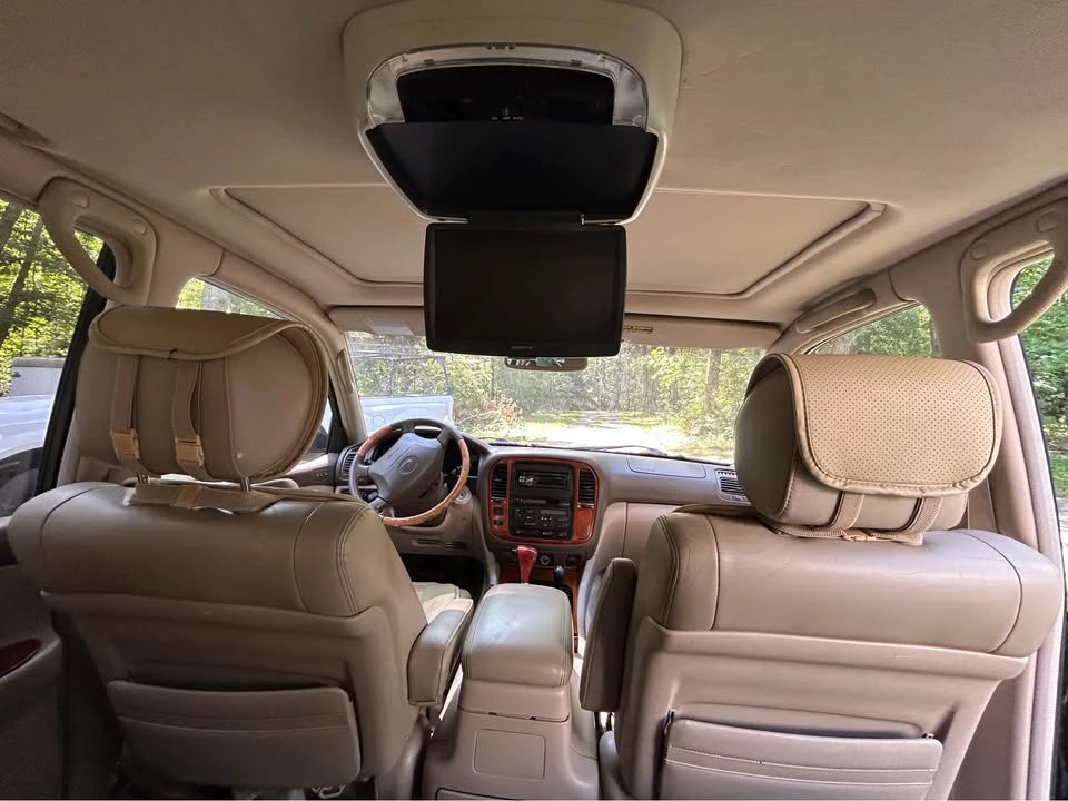 2000 Lexus LX 2nd Gen - Image 12 of 16