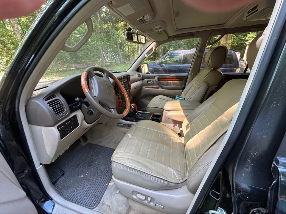 2000 Lexus LX 2nd Gen - Image 4 of 16