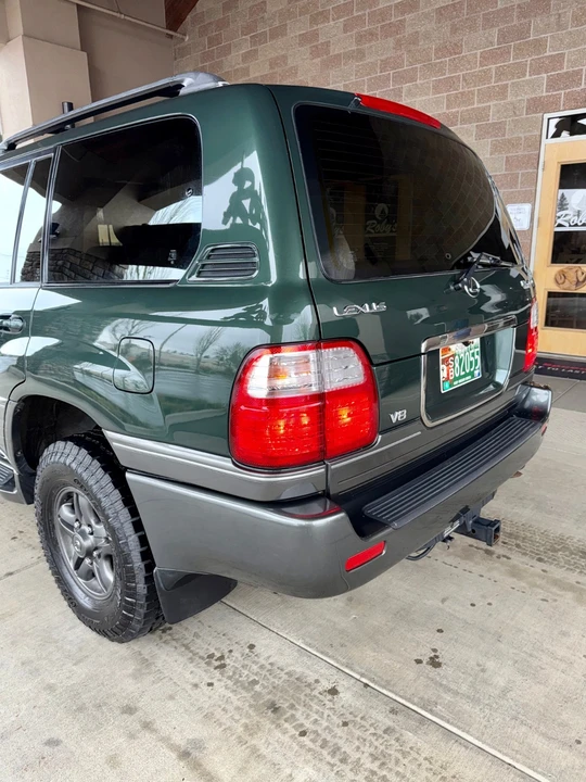 2000 Lexus LX 2nd Gen - Image 8 of 21