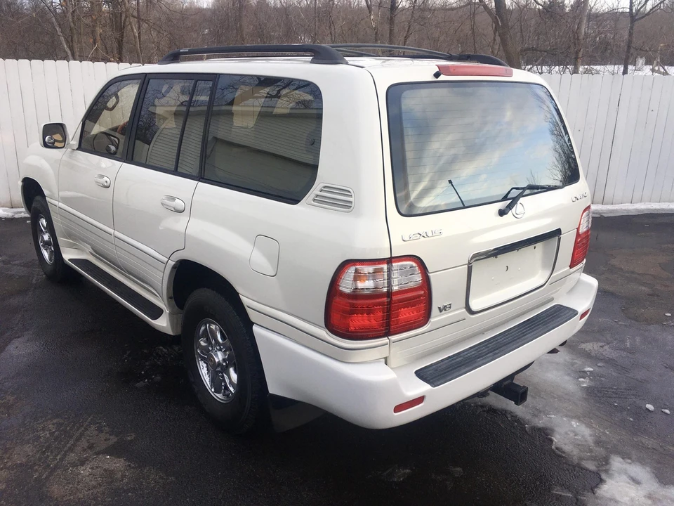 2000 Lexus LX 2nd Gen - Image 6 of 31
