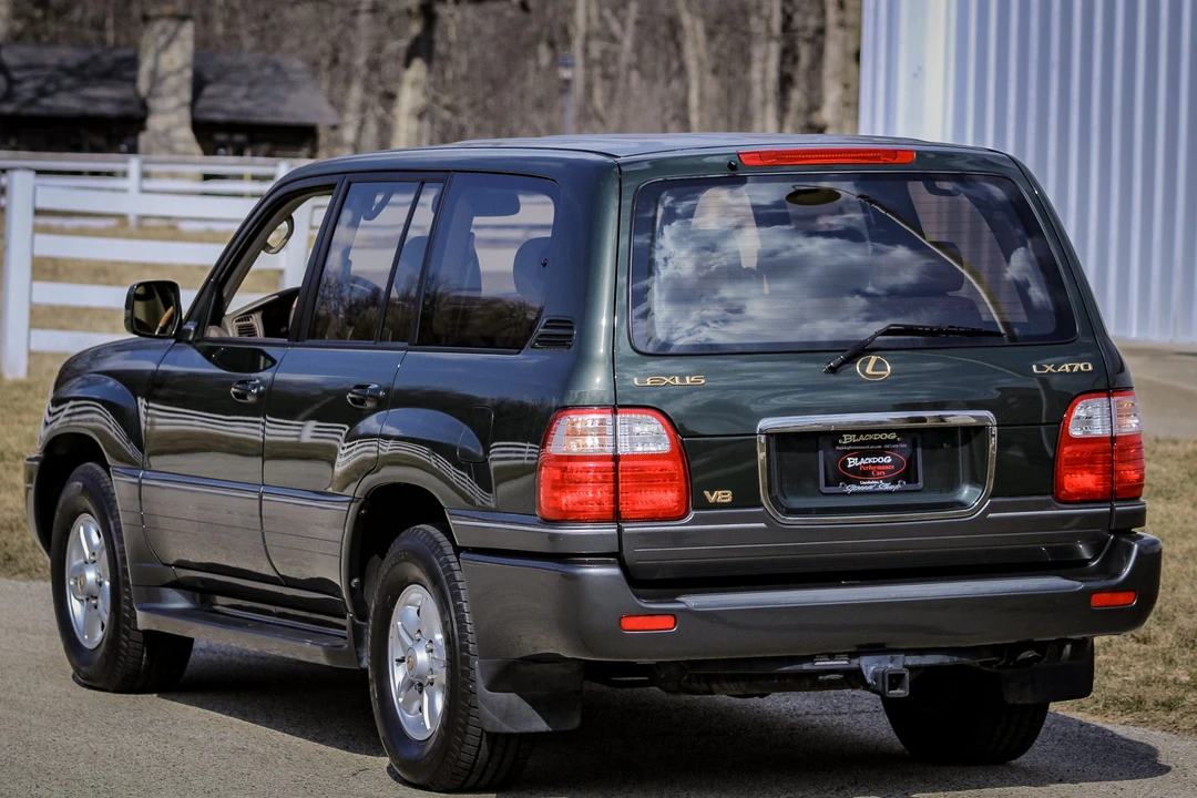 2000 Lexus LX 2nd Gen - Image 15 of 31