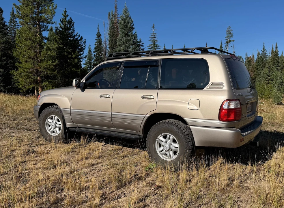 2000 Lexus LX 2nd Gen - Image 7 of 31