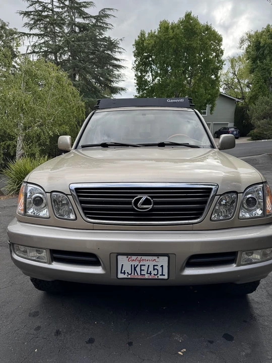 2000 Lexus LX 2nd Gen - Image 19 of 31