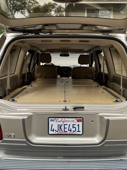 2000 Lexus LX 2nd Gen - Image 12 of 31
