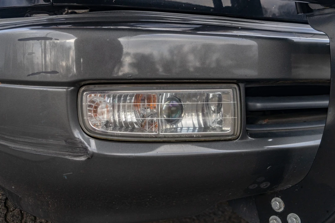 2000 Lexus LX 2nd Gen - Image 12 of 31