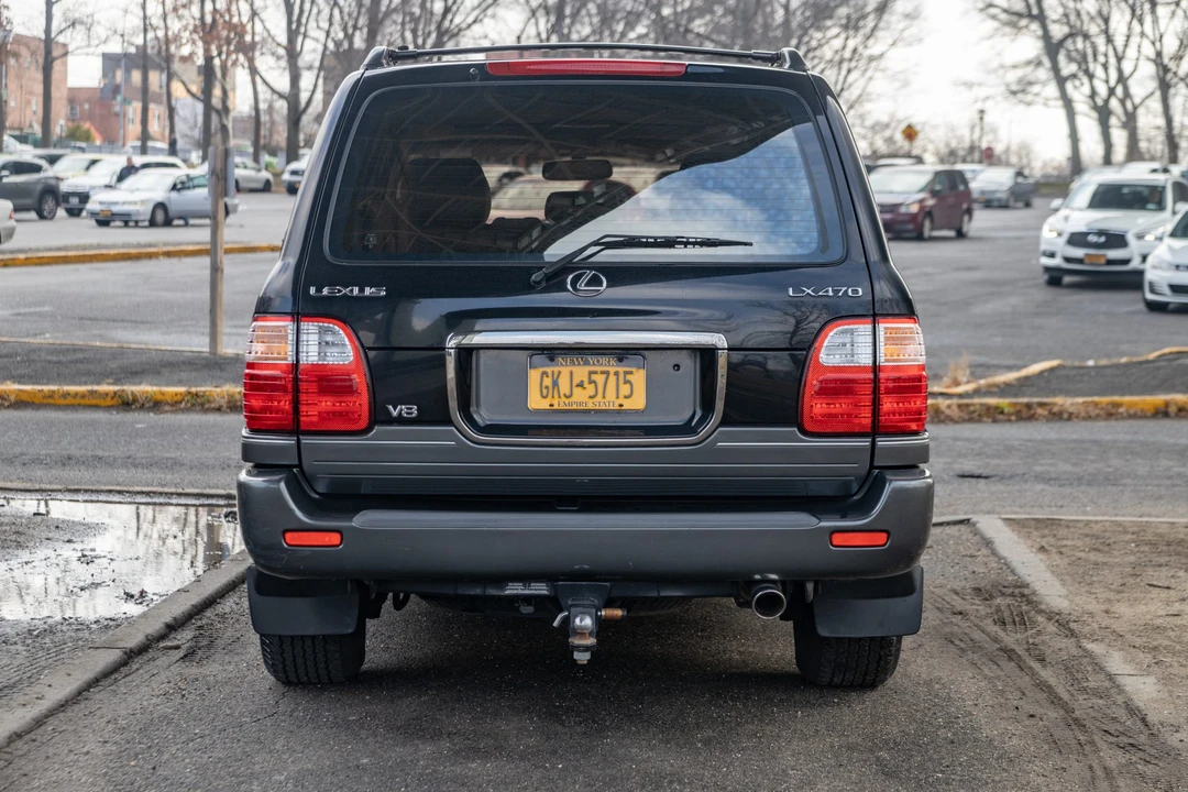 2000 Lexus LX 2nd Gen - Image 4 of 31