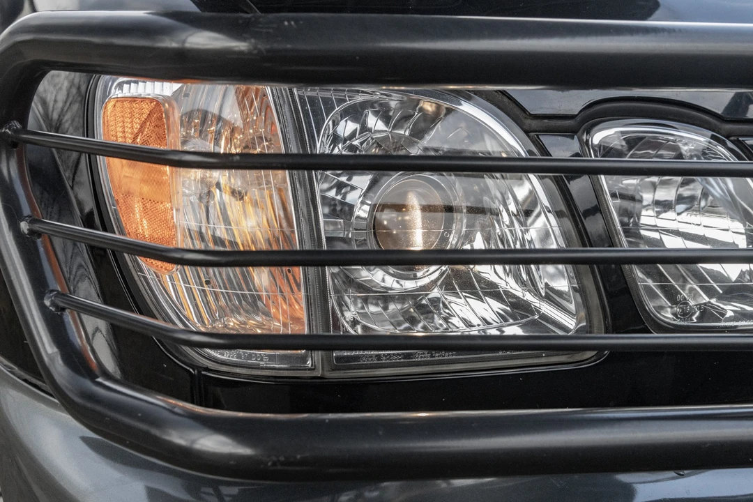 2000 Lexus LX 2nd Gen - Image 14 of 31